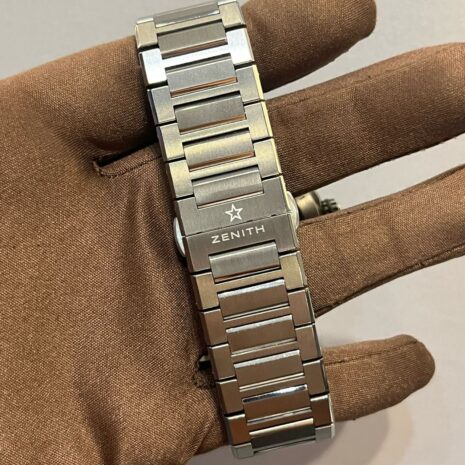 photo_6197125590784523393_y photo_6197125590784523393_y