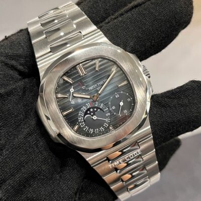 [PREOWNED 2010] PATEK PHILIPPE NAUTILUS MOON PHASE 40MM BLUE DIAL STAINLESS STEEL AUTOMATIC -5712/1A