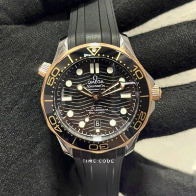 [PREOWNED 2022] OMEGA SEAMASTER DIVER 300M BLACK DIAL SEDNA GOLD -210.22.42.20.01.002