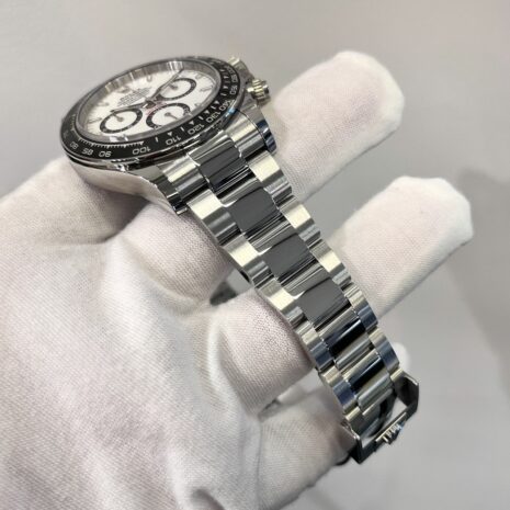 WhatsApp Image 2025-11-07 at 5.55.38 PM (1) WhatsApp Image 2025-11-07 at 5.55.38 PM (1)