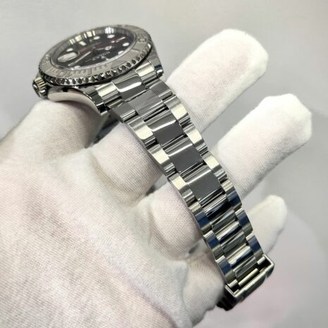 WhatsApp Image 2025-11-28 at 6.12.57 PM (1) WhatsApp Image 2025-11-28 at 6.12.57 PM (1)